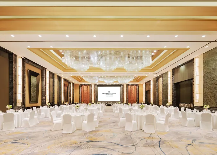 Radisson Collection Hotel, Yangtze Shanghai